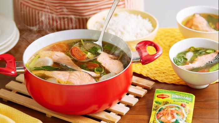 How to cook sinigang na salmon filipino style