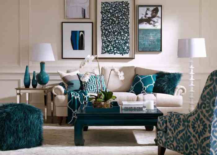 How to decorate living room with green sofa