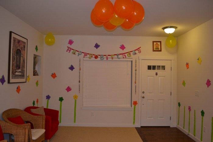 How to decorate a party room cheap