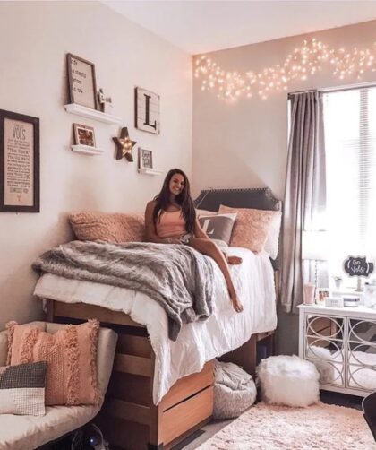 How to decorate your dorm room for fall