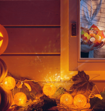 How to decorate your windows for halloween